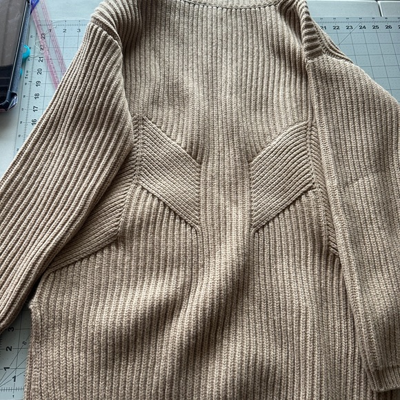 Wool turtleneck sweater - Picture 8 of 8